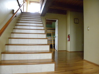 up_stairs_new.JPG
